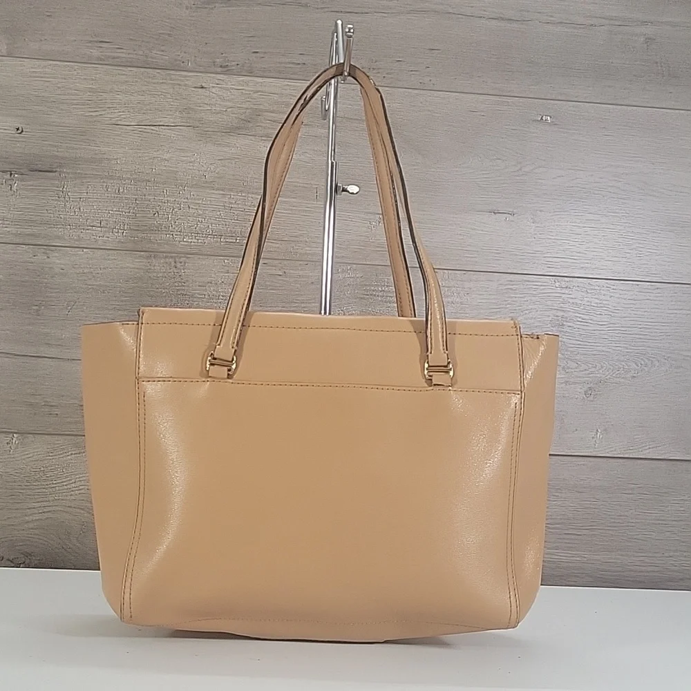 Tory Burch Tan Leather Tote Bag with Shoulder Straps
